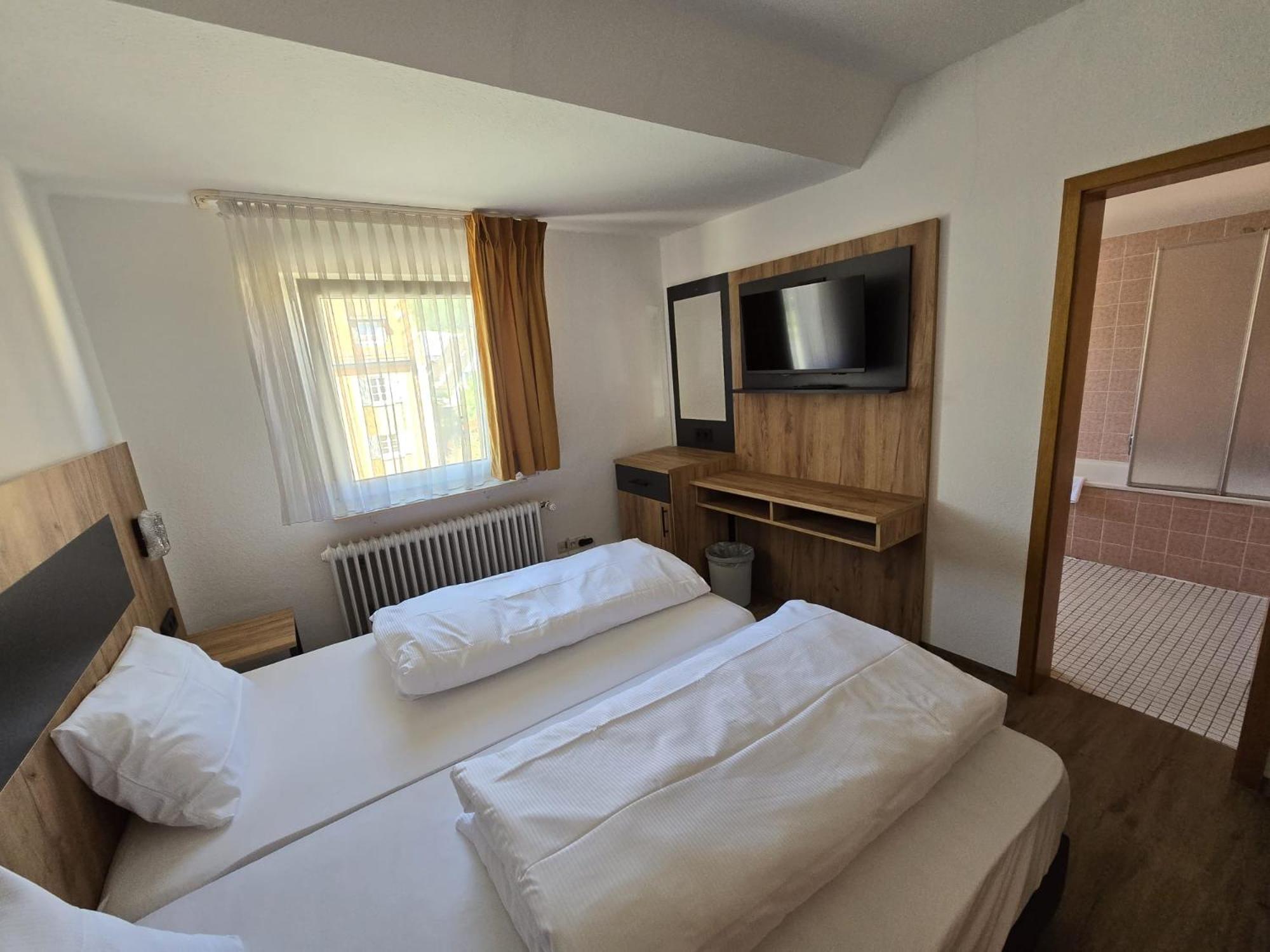 Landgasthof Kreuz Mit Gaestehaus Immendingen 外观 照片